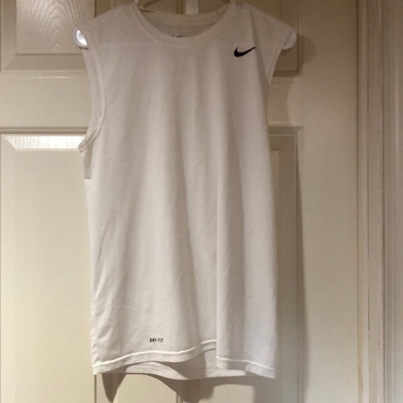 Preowned Nike dry fit sleeveless - Picture 1 of 3